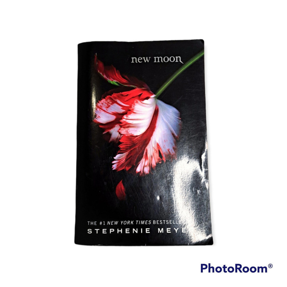 Stephanie Meyer New Moon the twilight saga Book